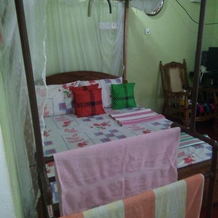 דירות מיריסה Little Pink House מראה חיצוני תמונה